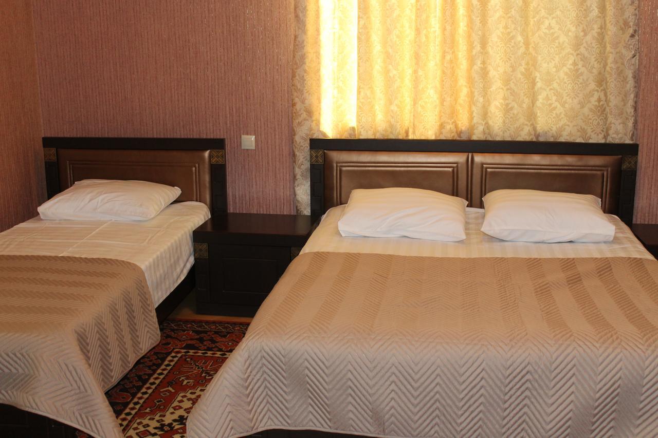 Green Guest House Kutaisi Exterior photo
