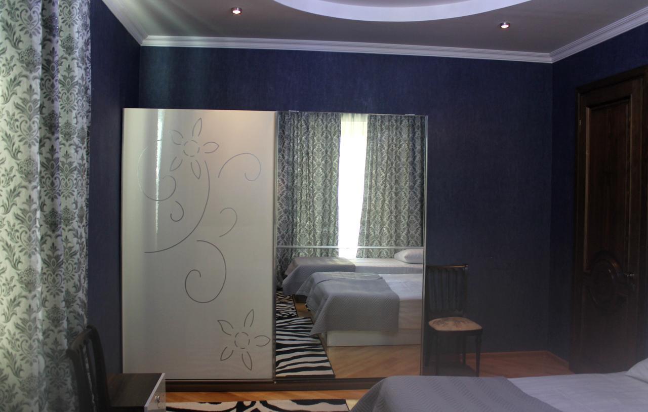 Green Guest House Kutaisi Exterior photo